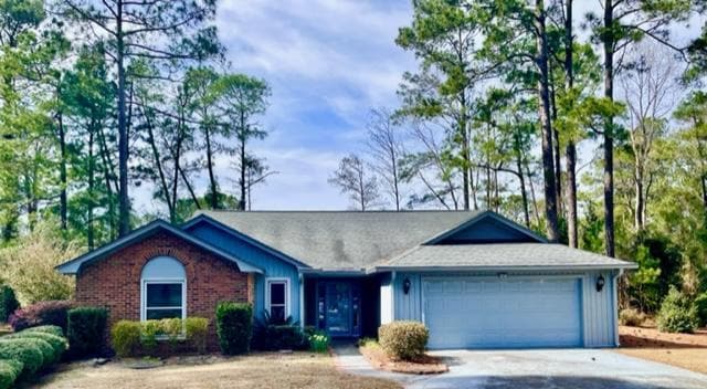 Primary Photo - 106 Moss Cir