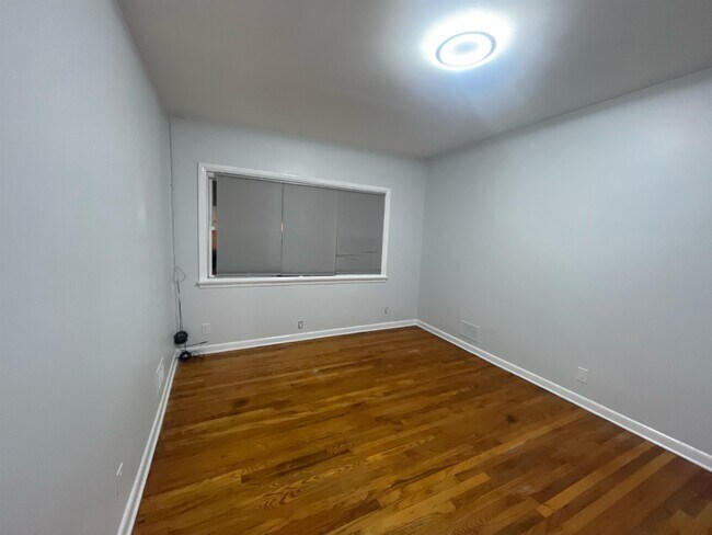 Foto del edificio - 66 W 25th St