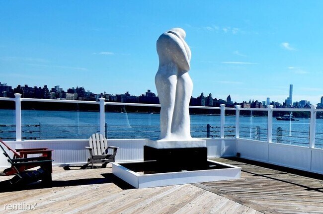 Building Photo - 4 Pershing Rd