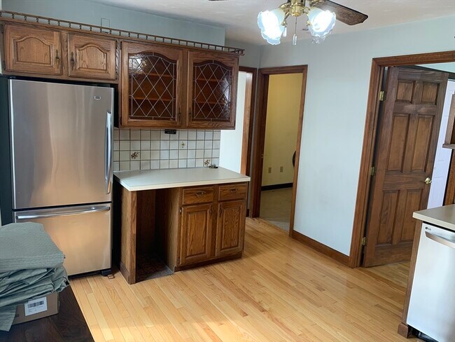 Foto del edificio - 686 E 7th St