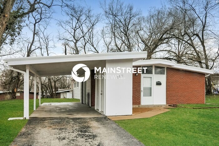 Foto principal - 3 Bedroom Pet-Friendly Home in St. Louis, ...