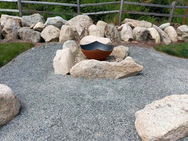 Foto del edificio - Lake Stevens Greenbelt – Stylish 3-Bedroom Townhome!