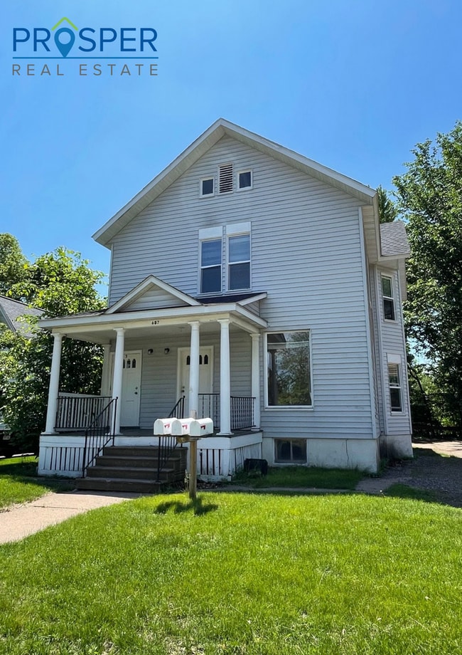 Building Photo - 457 Summit Ave