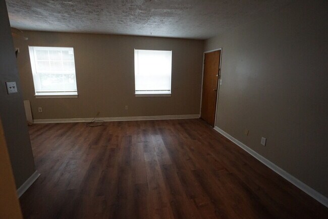 Foto del edificio - 3100 Fordhaven Rd