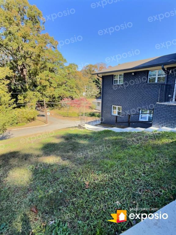 Photo - 1884 Center Ave House