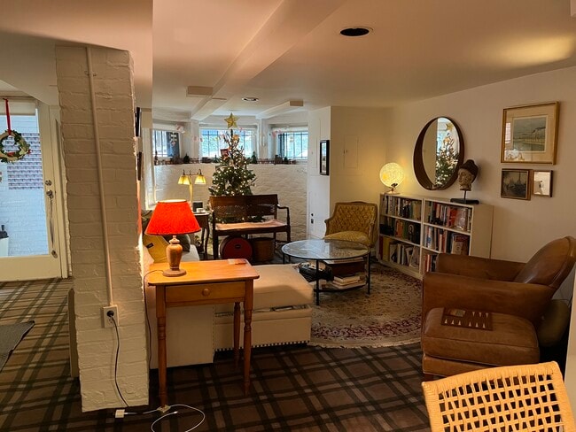 Foto del edificio - 1340 31st St NW