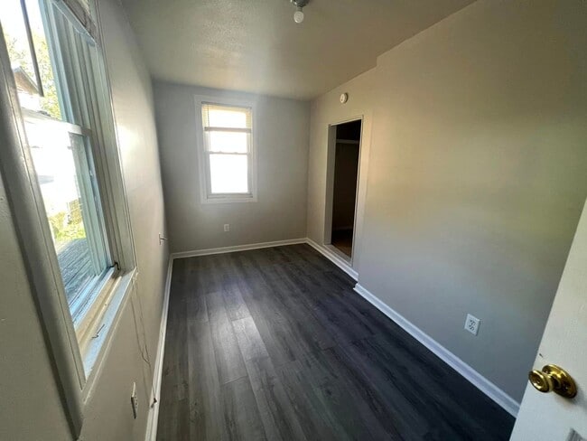 Foto del edificio - 1131 13th St SE