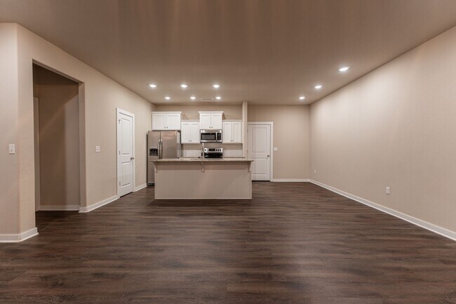 Foto del edificio - 3 Bed/2 BA Rental in Farmington!