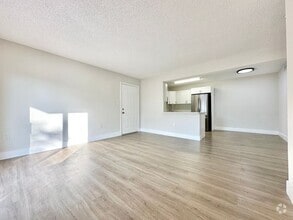 Building Photo - 251 Palm Cir W