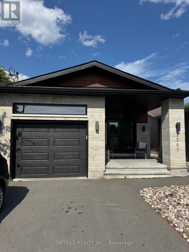 Building Photo - 2565 Pagé Rd