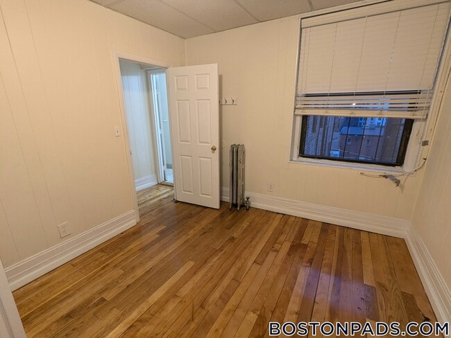 Foto del edificio - 439 Cambridge St