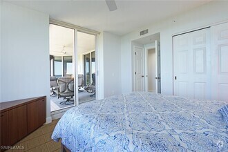 Building Photo - 7225 Pelican Bay Blvd