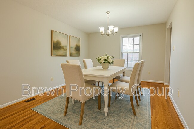 Building Photo - 4735 Camden Rd