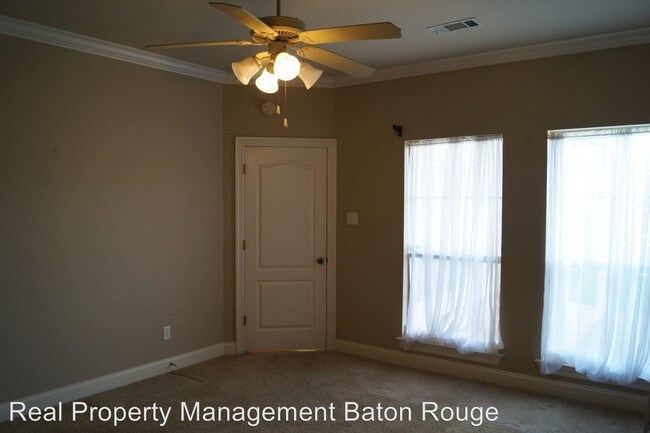Building Photo - 12362 Dutchtown Villa Dr