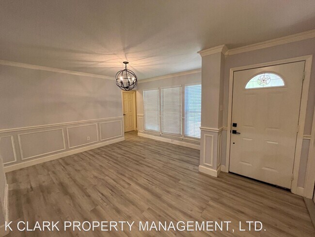 Building Photo - 4 br, 2.5 bath House - 3517 FOXBRIAR LANE