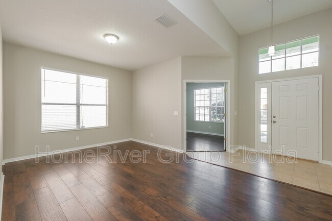 Foto del edificio - 8634 Sandy Plains Dr