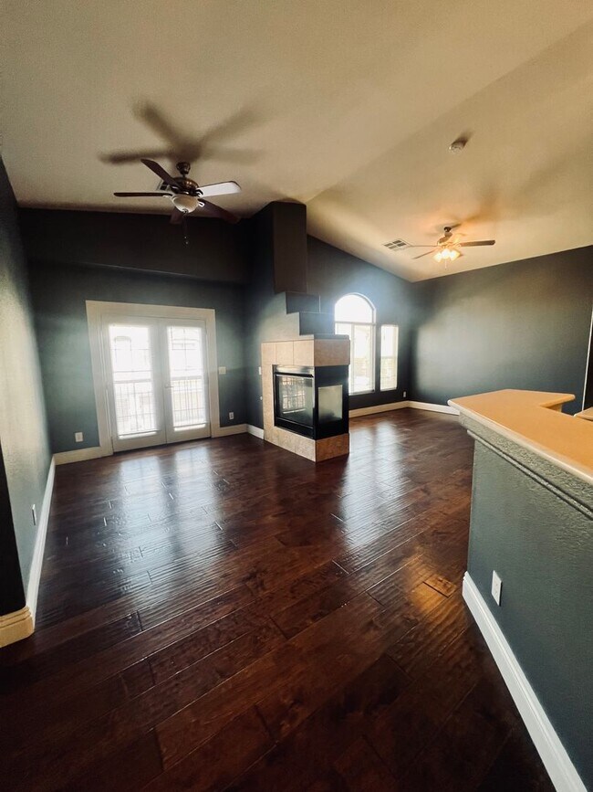 Foto del edificio - Condo For Rent - Ask about our one month f...