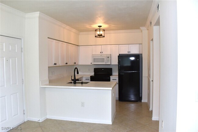 Foto del edificio - 1130 Reserve Way
