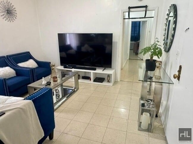 Building Photo - Amackassin Terrace, Yonkers