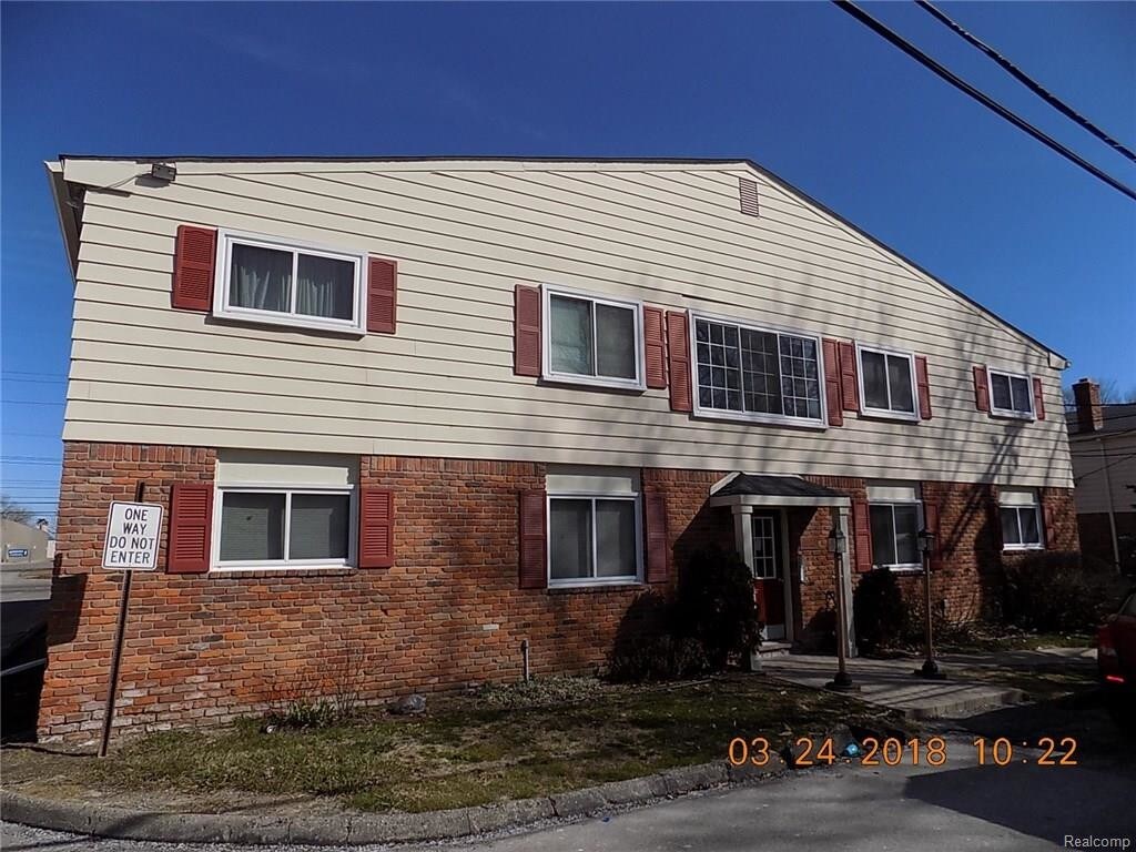 Primary Photo - 813 W Maple Rd