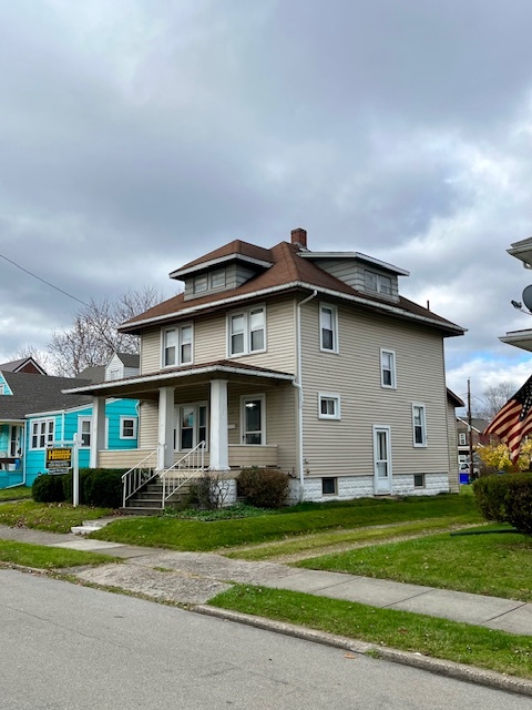 Foto del edificio - 788 Sherman Ave