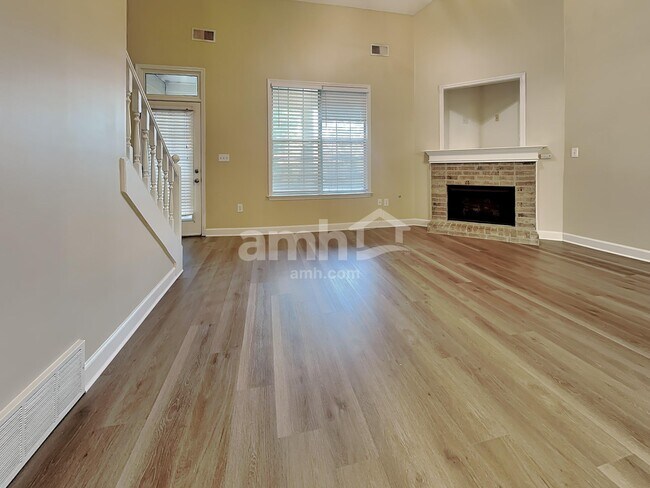 Foto del edificio - 1671 Brimhill Ln