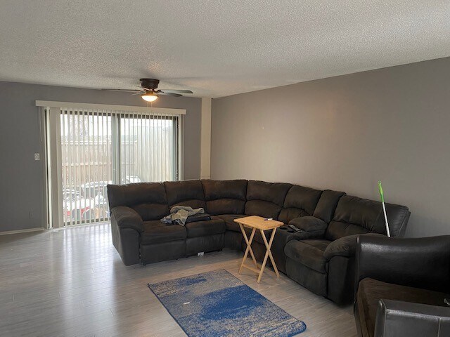 Foto del edificio - 8282 NW Barrybrooke Dr