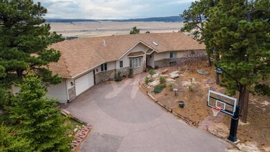 Building Photo - 1228 Valley View Dr