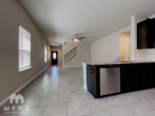 Building Photo - 1607 N City Oaks Ln