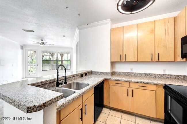 Foto del edificio - 12700 Bartram Park Blvd