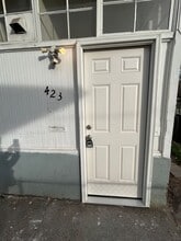 Building Photo - 421 S 300 W