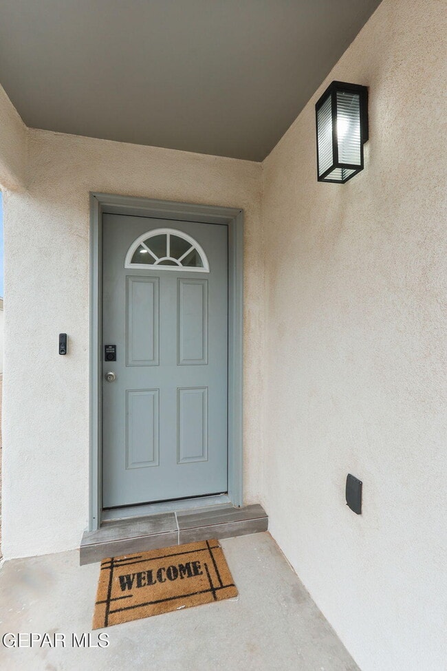 Building Photo - 15252 Apex Ct