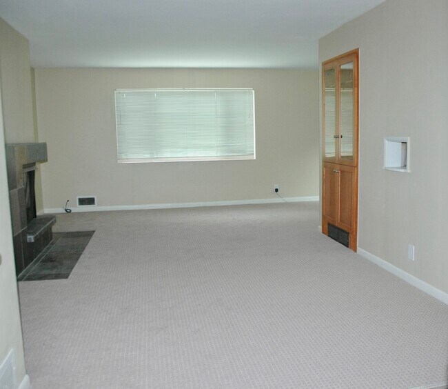 Living room - 3472 S 1100 E