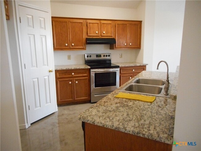 Building Photo - 102 Gemini Ct