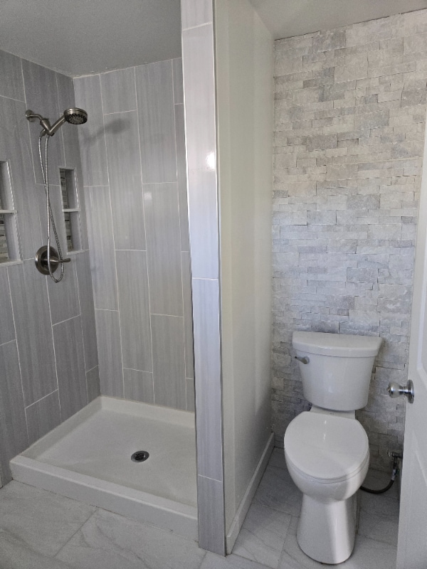 Building Photo - 131 2nd St