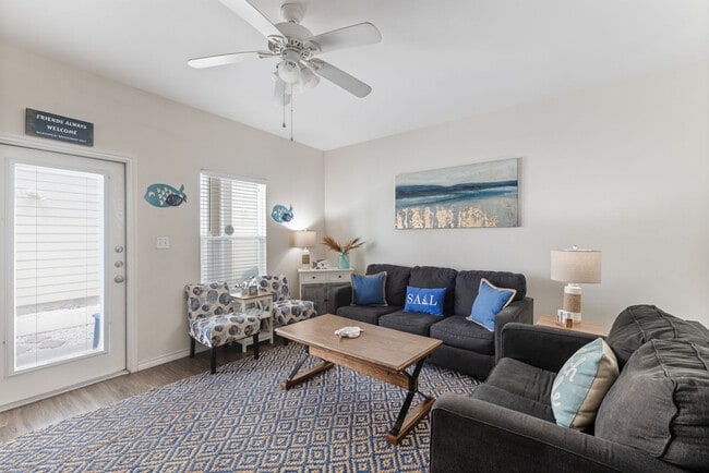 Building Photo - 14810 Leeward Dr