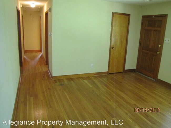 Building Photo - 3 br, 1.5 bath House - 6720 Old Roxbury Rd
