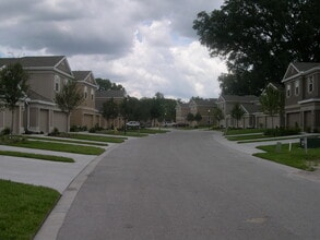 Building Photo - 4132 Bismarck Palm Dr