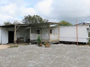 Building Photo - 1078 County Rd 499