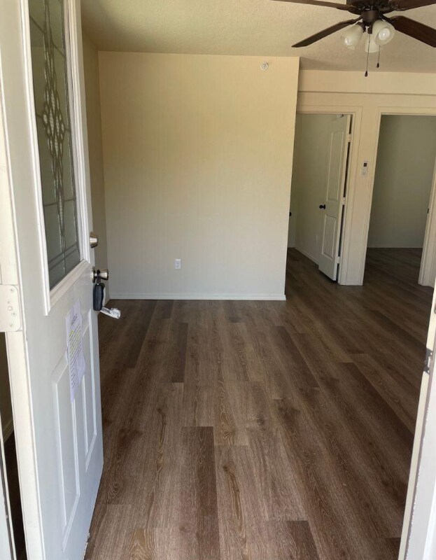 Foto del edificio - 2306 Jordan St