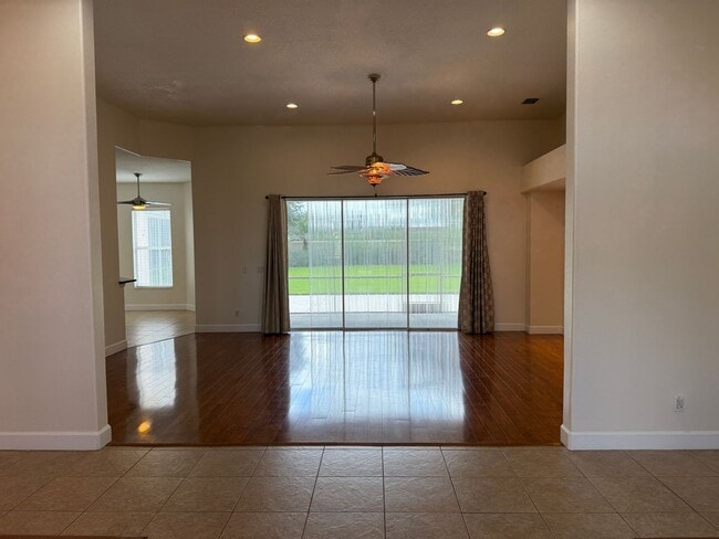 Foto del edificio - 4 Bedroom 3 Bath Single Family Home Laurel...