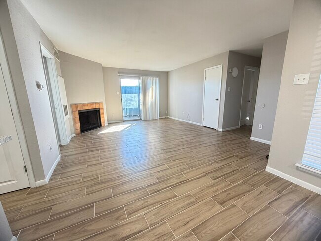 Foto del edificio - 10001 Westpark Dr