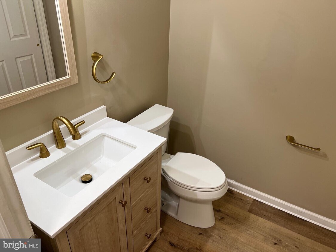 1330 Yorkshire Pl, Enola, PA 17025 Townhome Rentals in Enola PA