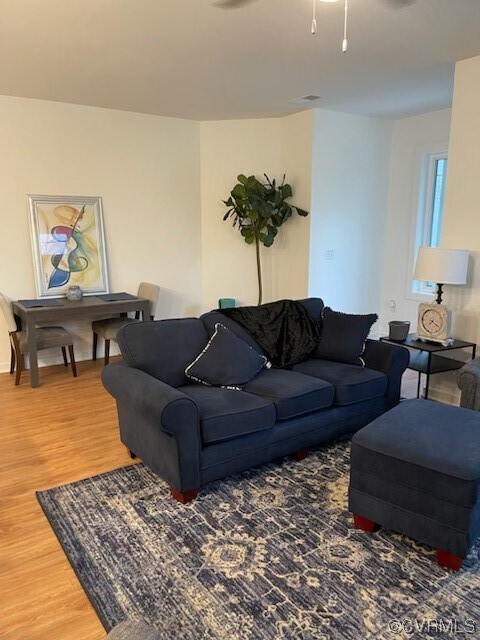 Foto del edificio - 206 W 14th St