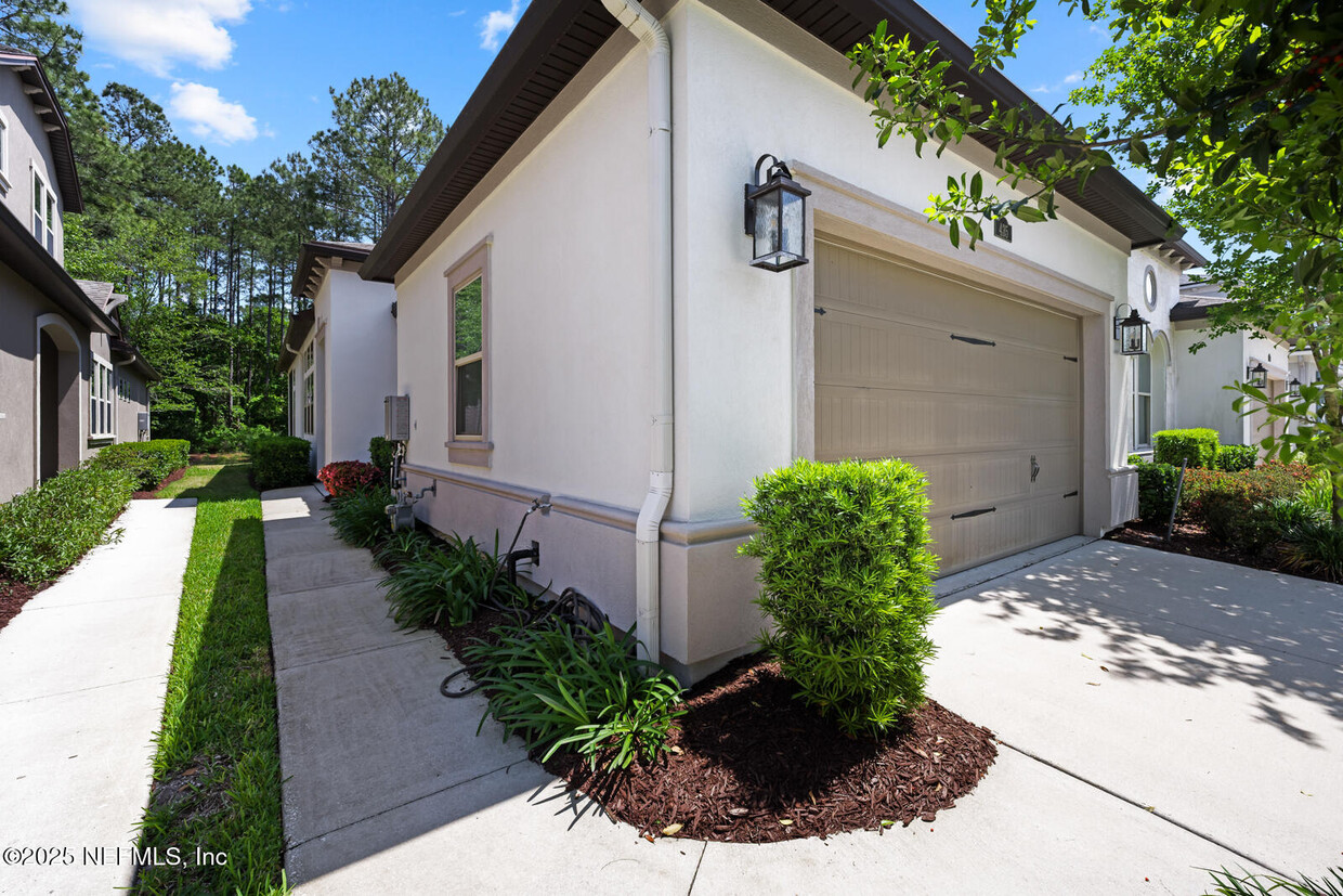 Primary Photo - 435 Wingstone Dr