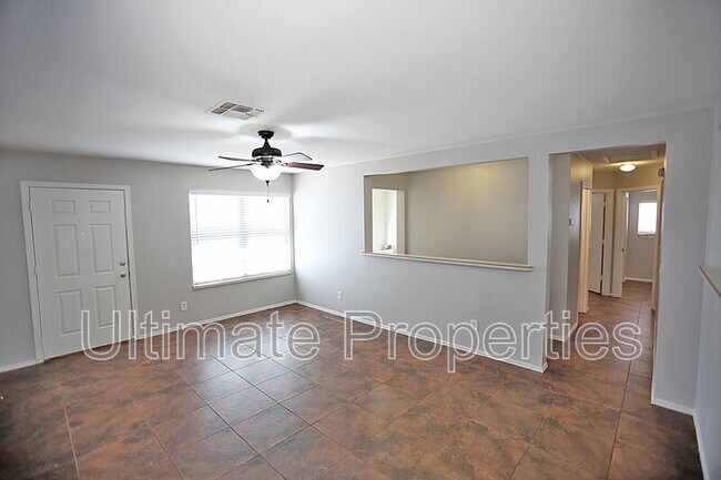 Foto del edificio - 11530 W Larkspur Rd