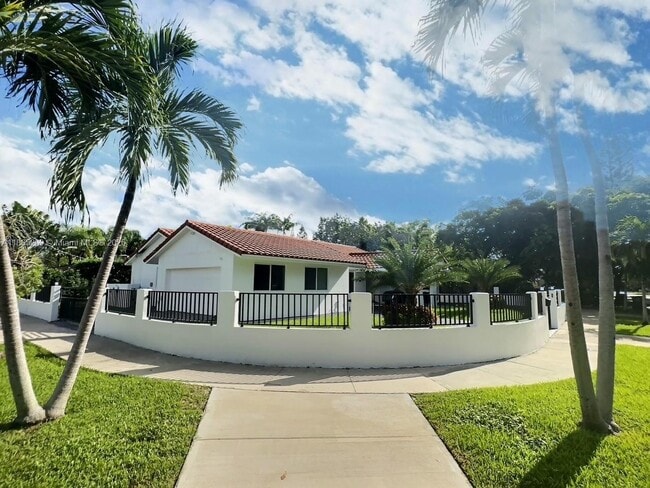 Foto del edificio - 4499 SW 14th St