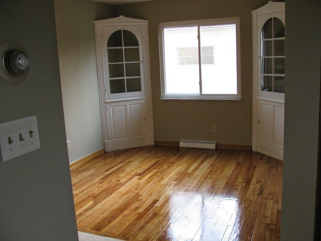 Foto del edificio - 3599 Ridgewood Dr