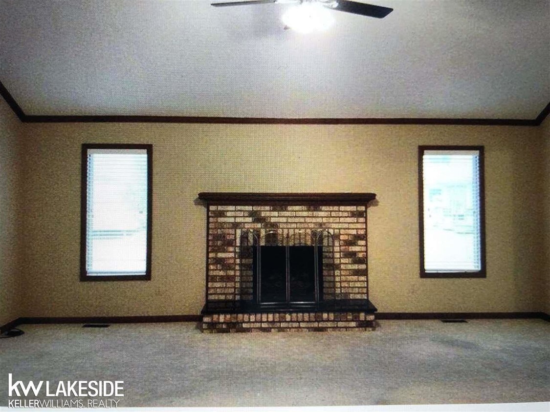 Building Photo - 52684 Antler Dr