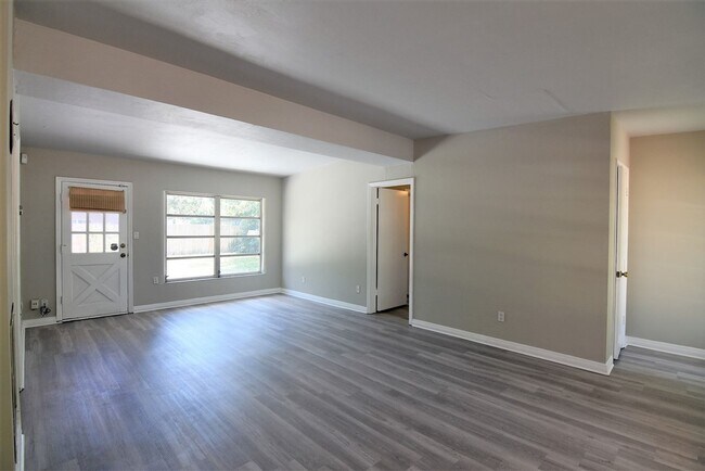 Foto del edificio - UPDATED 3br 2ba near Orlando's HOURGLASS D...